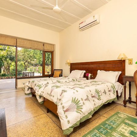 Lutyens Bungalow Нью-Дели Экстерьер фото